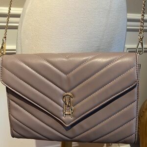 STEVE MADDEN Beautiful shoulder bag, great condition.